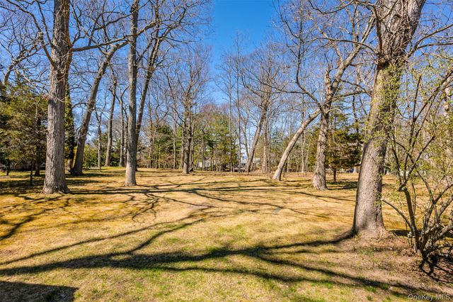 8 Terrell Lane, Stony Brook, NY 11790