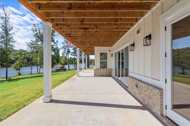 70 Quiet Cove Way, Monticello, GA 31064