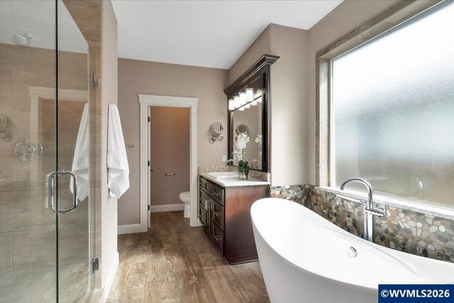 2074 Celeen Av SE, Salem, OR 97302