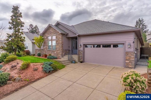 2074 Celeen Av SE, Salem, OR 97302