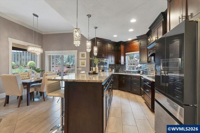 2074 Celeen Av SE, Salem, OR 97302