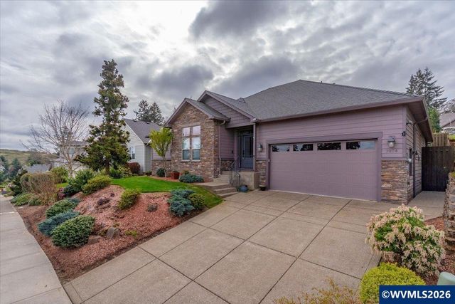 2074 Celeen Av SE, Salem, OR 97302