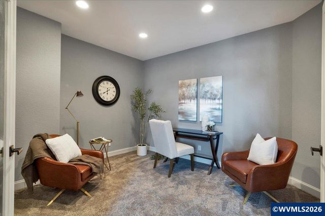 2074 Celeen Av SE, Salem, OR 97302