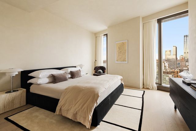 500 W 18TH Street W28B, New York City, NY 10011