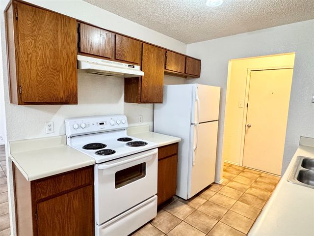 3732 Hulen Park Circle, Fort Worth, TX 76123