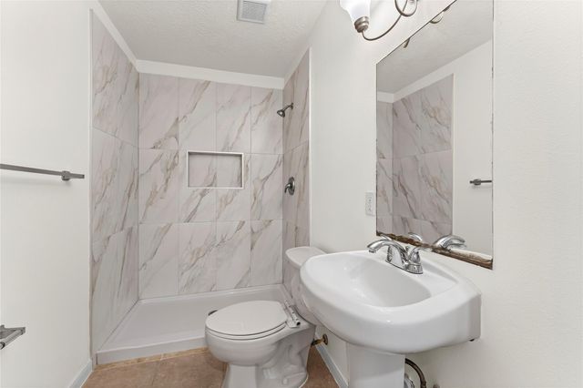 6622 Dillon Drive, Magnolia, TX 77354