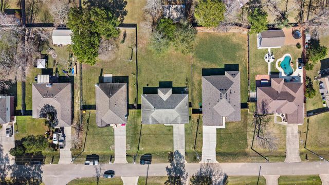 6622 Dillon Drive, Magnolia, TX 77354