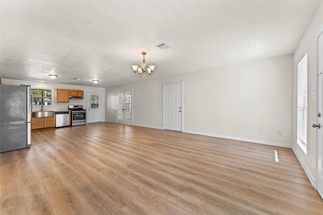 6622 Dillon Drive, Magnolia, TX 77354