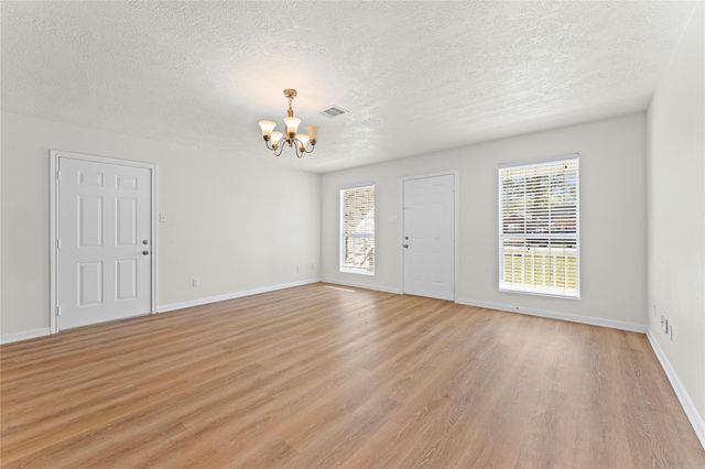 6622 Dillon Drive, Magnolia, TX 77354