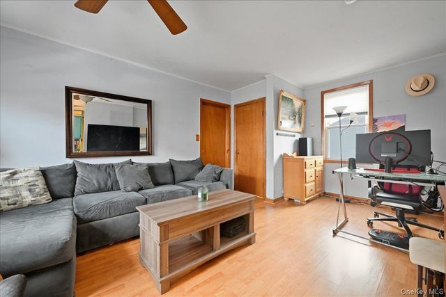 51 W Hitchcock Avenue, Floral Park, NY 11001