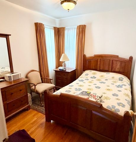 8149 S Vernon Avenue, Chicago, IL 60619