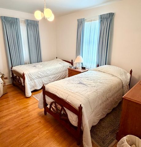 8149 S Vernon Avenue, Chicago, IL 60619