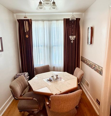 8149 S Vernon Avenue, Chicago, IL 60619