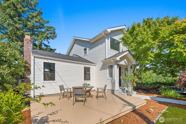 3642 37th Avenue W, Seattle, WA 98199