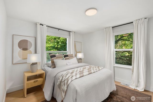 3642 37th Avenue W, Seattle, WA 98199