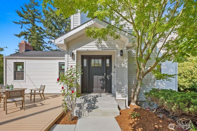 3642 37th Avenue W, Seattle, WA 98199