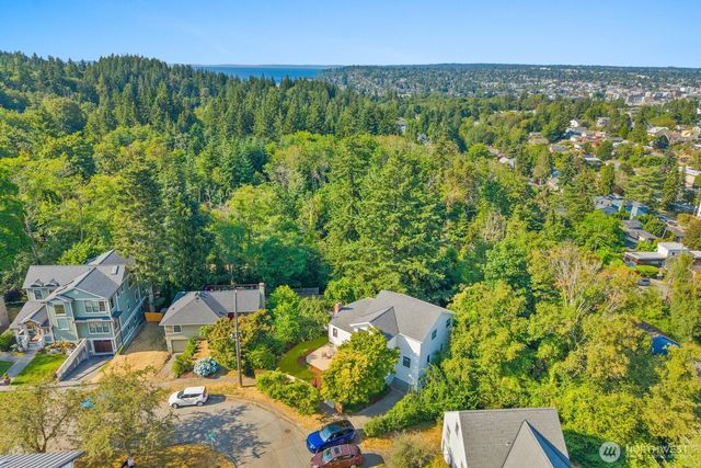 3642 37th Avenue W, Seattle, WA 98199