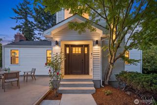3642 37th Avenue W, Seattle, WA 98199