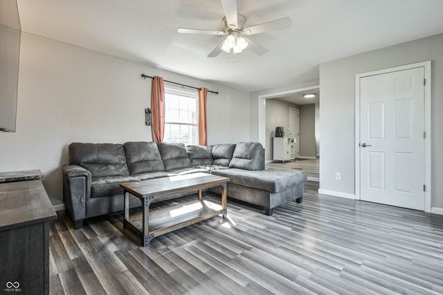 502 Dangerfield Drive, Beech Grove, IN 46107