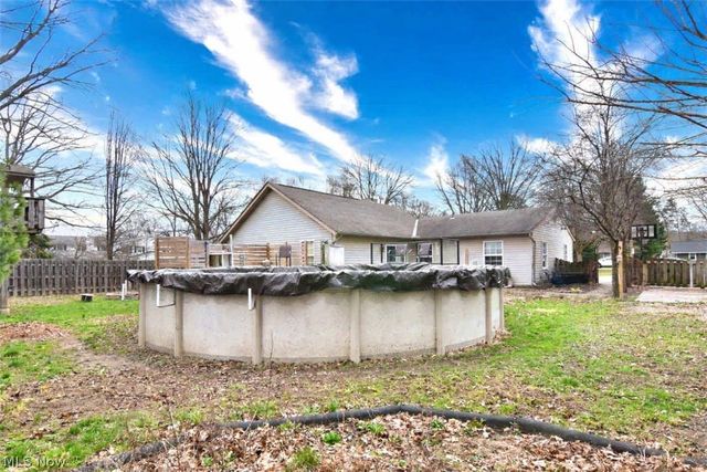 8803 Evergreen Drive, Mentor, OH 44060