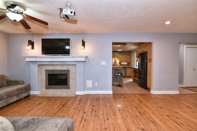 8803 Evergreen Drive, Mentor, OH 44060