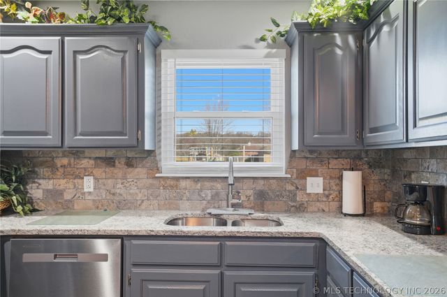 103600 S 4620 Road, Sallisaw, OK 74955