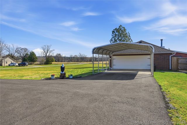 103600 S 4620 Road, Sallisaw, OK 74955