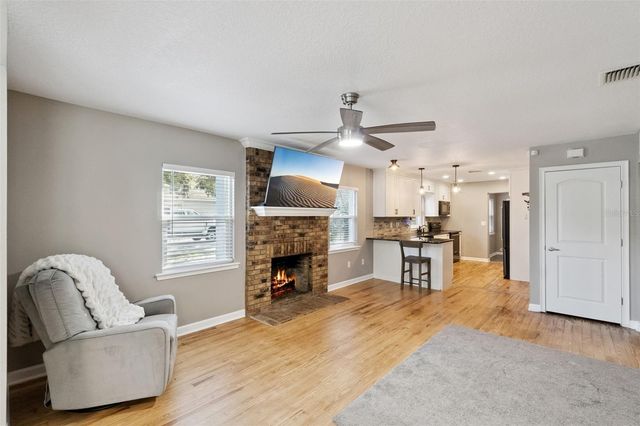 1304 PERKINS ROAD, Orlando, FL 32809