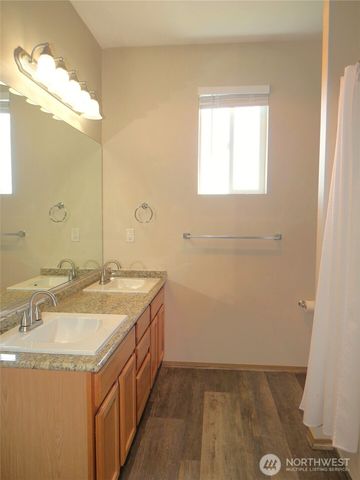 1080 Greenview Court SW, Ocean Shores, WA 98569