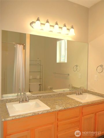 1080 Greenview Court SW, Ocean Shores, WA 98569