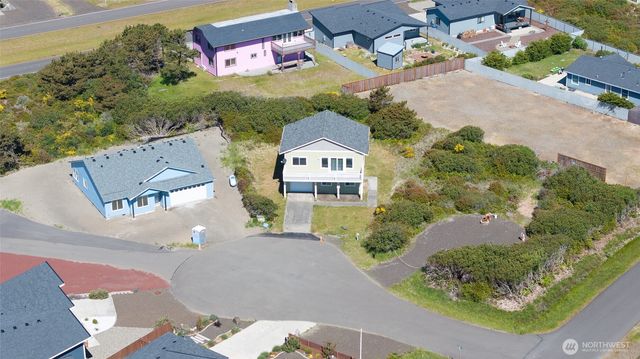 1080 Greenview Court SW, Ocean Shores, WA 98569