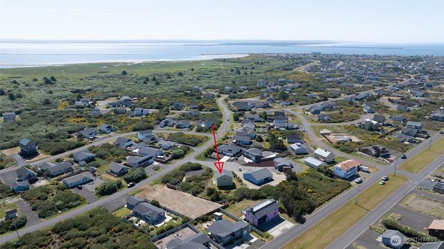 1080 Greenview Court SW, Ocean Shores, WA 98569