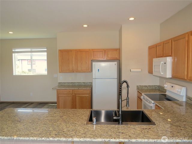 1080 Greenview Court SW, Ocean Shores, WA 98569