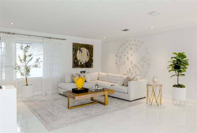 15761 Turnberry Drive, Miami Lakes, FL 33014