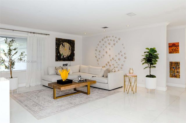 15761 Turnberry Drive, Miami Lakes, FL 33014