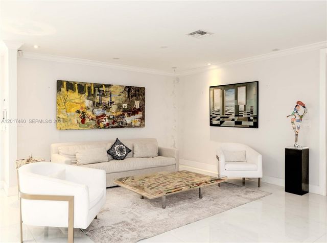 15761 Turnberry Drive, Miami Lakes, FL 33014