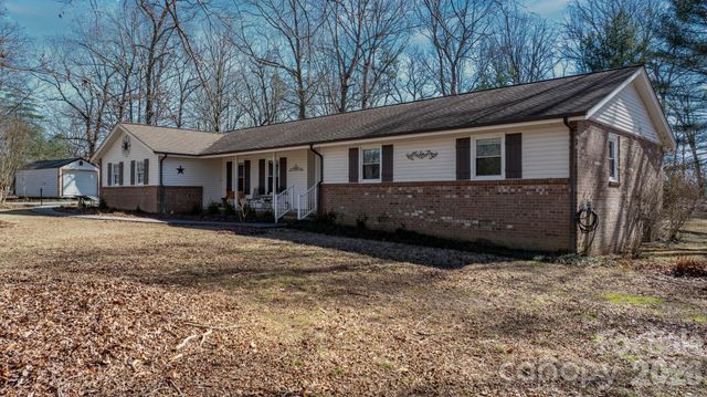 50 Camelot Lane, Taylorsville, NC 28681