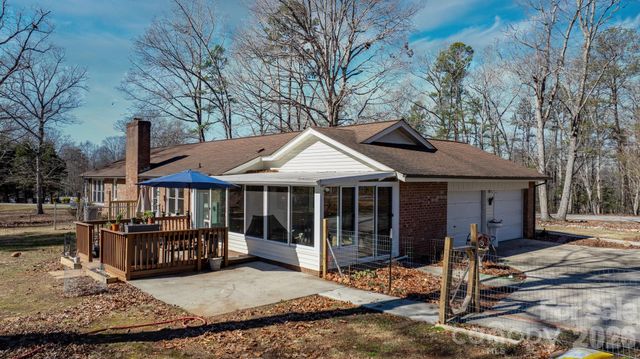 50 Camelot Lane, Taylorsville, NC 28681