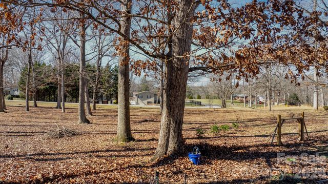 50 Camelot Lane, Taylorsville, NC 28681