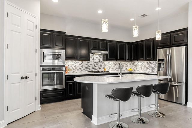 7009 Cut Plains TRL, Austin, TX 78726