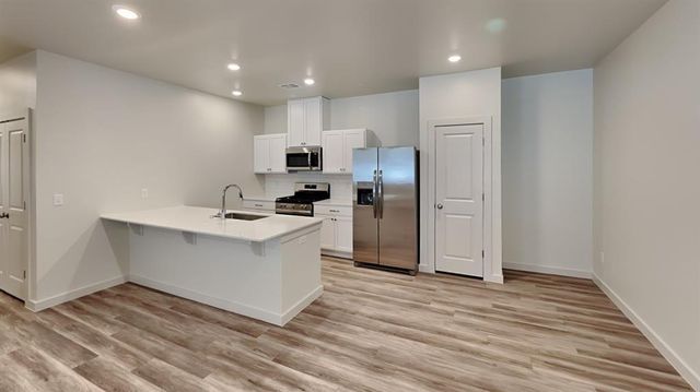 3802 Franks Way, Bethany, OK 73008
