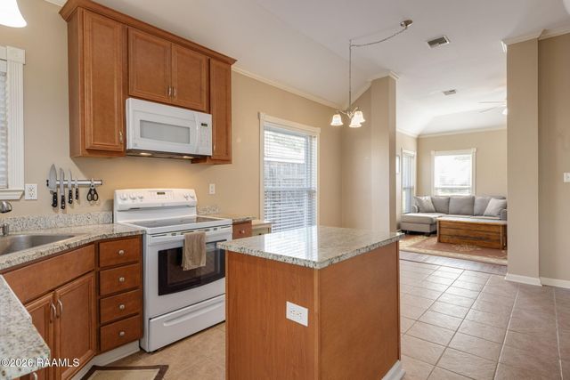 410 Rue Canard, Youngsville, LA 70592