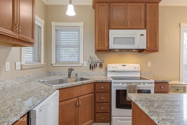 410 Rue Canard, Youngsville, LA 70592