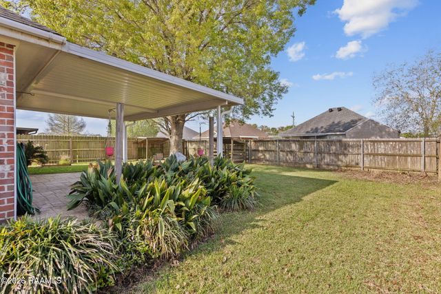 410 Rue Canard, Youngsville, LA 70592