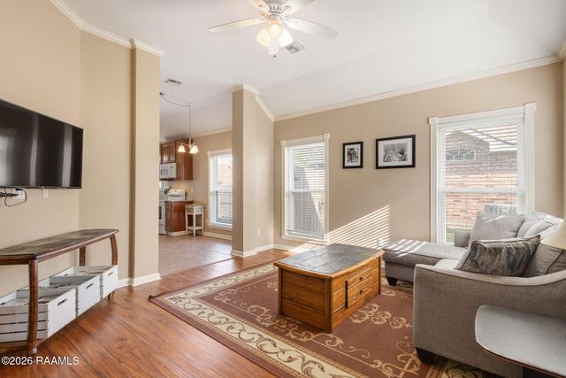 410 Rue Canard, Youngsville, LA 70592