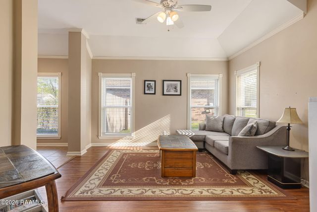 410 Rue Canard, Youngsville, LA 70592