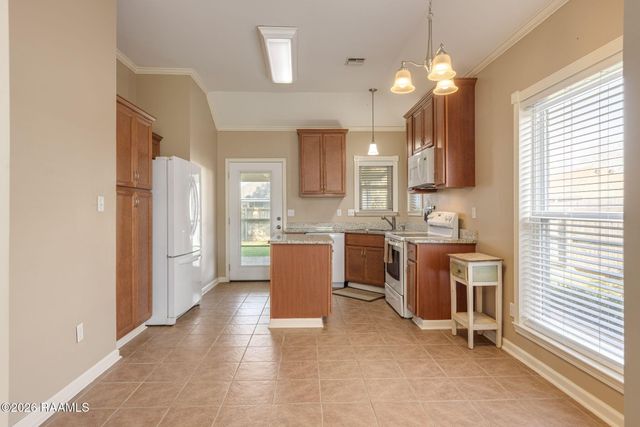 410 Rue Canard, Youngsville, LA 70592