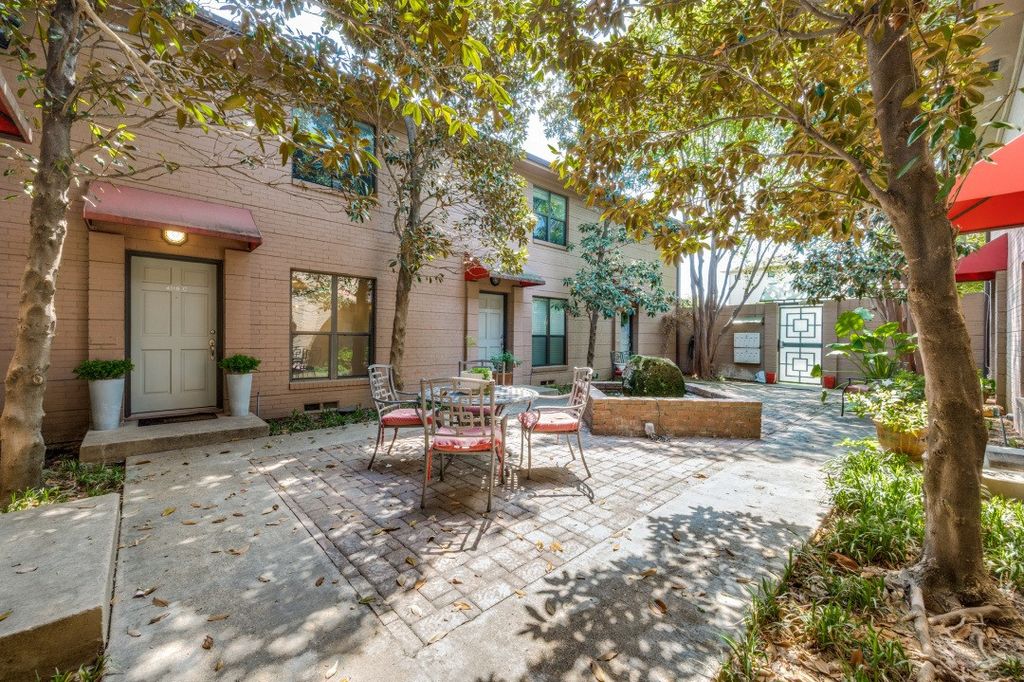 4118 Bowser Avenue C, Dallas, TX 75219