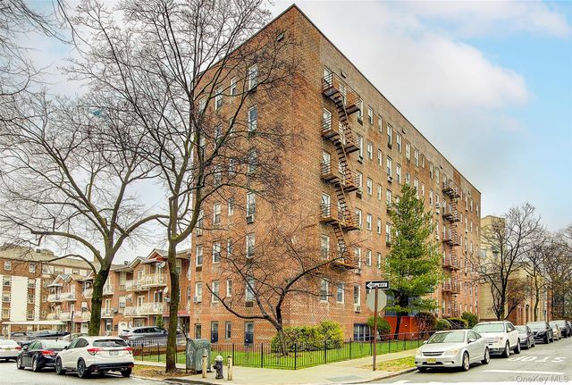 125-05 84th Avenue 6G, Kew Gardens, NY 11415