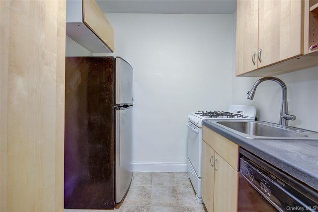 125-05 84th Avenue 6G, Kew Gardens, NY 11415